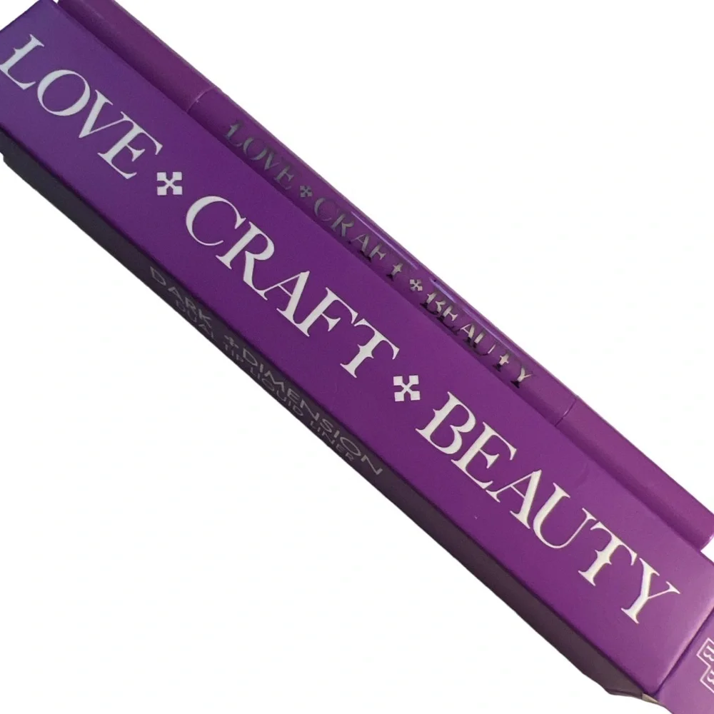LOVE+CRAFT+BEAUTY Dark Dimension Dual Tip Liquid Liner in Black 1 ml, Full Sized